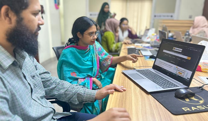 Moumachi team working
